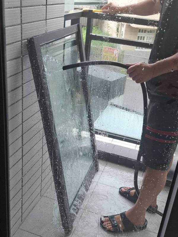宜蘭市裝潢後細清